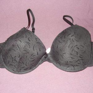 Bra Size 42D Black Underwire Basic Universal Used